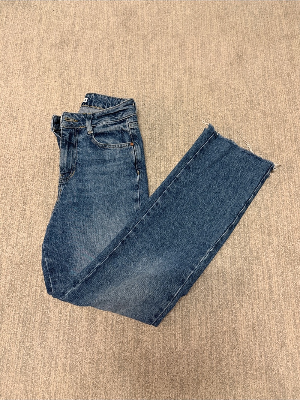 Zara Midwash Straight-Leg Women's Jeans